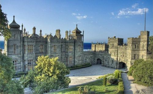 История создания самого сложного и уникального явления в архитектуре - южнобережной резиденции графа М. с. Воронцова. 03