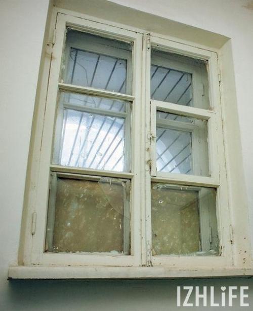 История одного дома: арки, граффити, пленные немцы и подземный ход на завод. 08