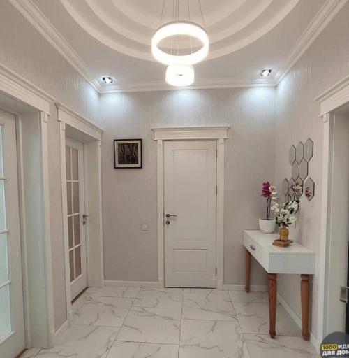 Просторная квартира. В светлых тонах. 02