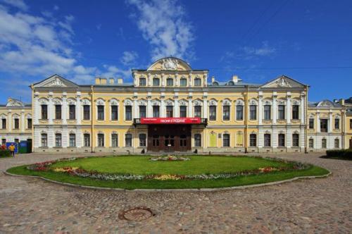 Андрей воронихин.  5 марта 1814 года в Санкт-петербурге умер Андрей Никифорович воронихин. 04