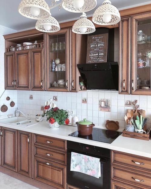 Не всем сейчас нравятся такие кухни, как у нас. 03