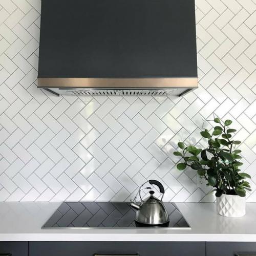 Черный низ и белый верх. 04