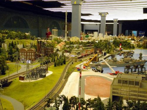 Топ?  Интерактивных музеев Петербурга, где скучать не придется ни взрослым, ни детям! 01