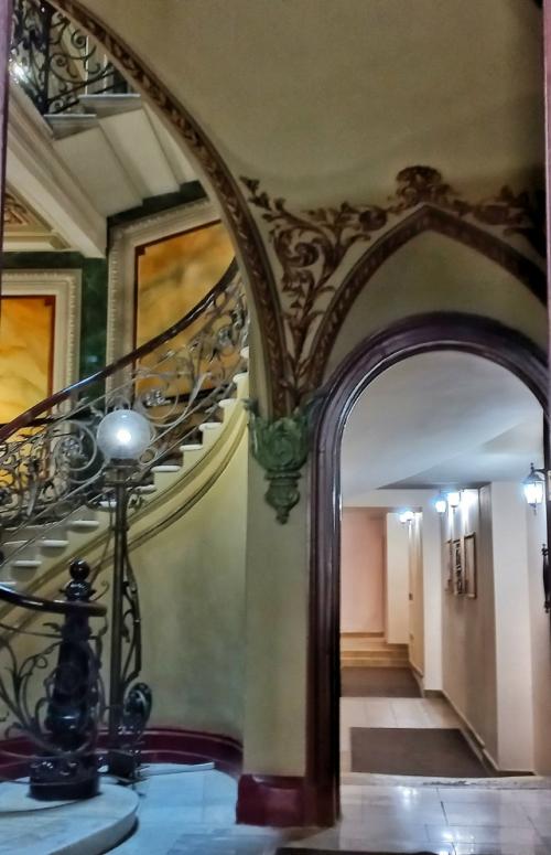 Меня пустили пофотографировать на первом этаже дома елисеевых. 03