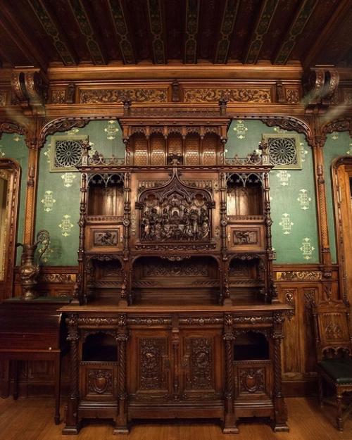 Ореховая гостиная - бывшая столовая Елисеевых. 02