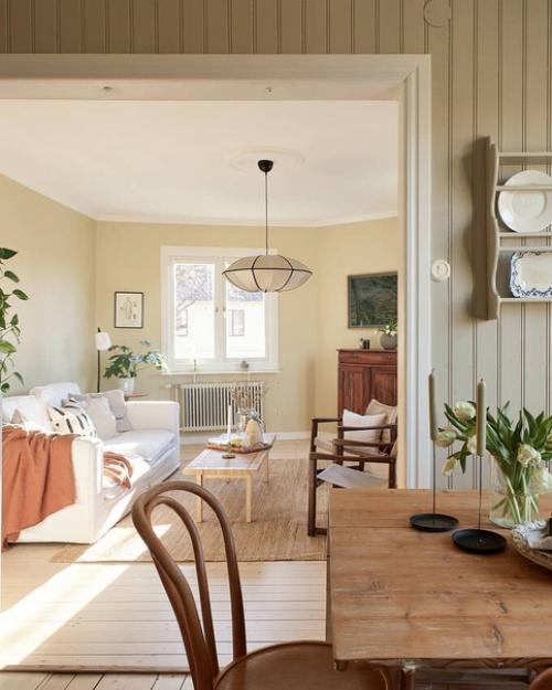 Добро пожаловать в угловую квартиру с большим количеством дерева в интерьере! 03