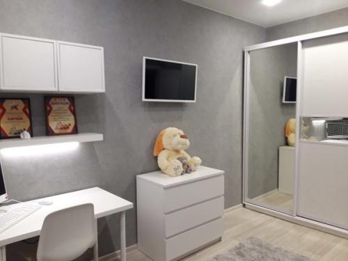 Детская для дочки в черно-белых тонах. 01