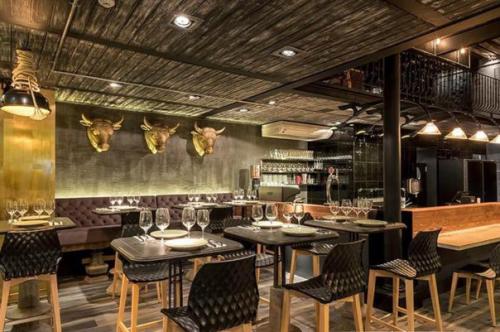 Часть 1. уникальный интерьер ресторана в историческом центре Лиссабона от украинских дизайнеров. 08