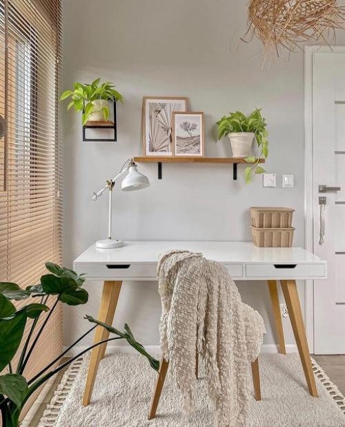 Главная изюминка этого уютного дома - это даже не прекрасная деревянная мебель и стильные деревянные акценты. 04