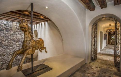 Роскошный особняк, площадью 1394 m? 02