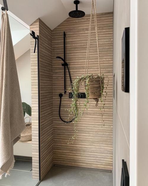 Ремонт в мансардной ванной комнате: после и до. 05