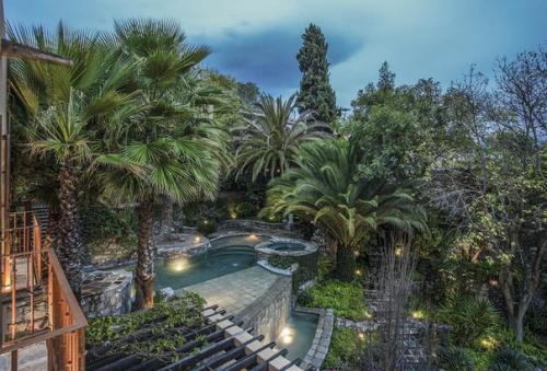 Роскошный особняк, площадью 1394 m? 05