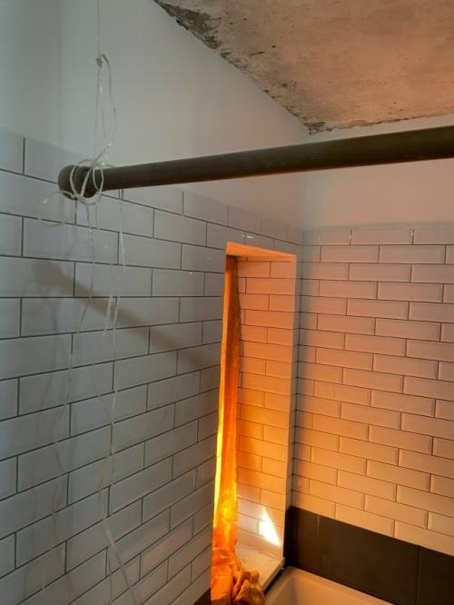 Чтобы понять какой хочешь интерьер и не ошибиться с выбором, желательно в нем пожить. 02