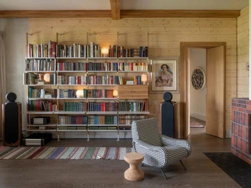 Большой усадебный дом в центре Суздаля, на берегу реки каменки. 05