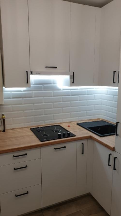 Вот такая кухонька в хрущевку от нашего подписчика. 04