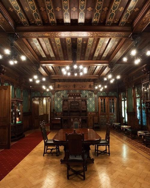 Ореховая гостиная - бывшая столовая Елисеевых. 05