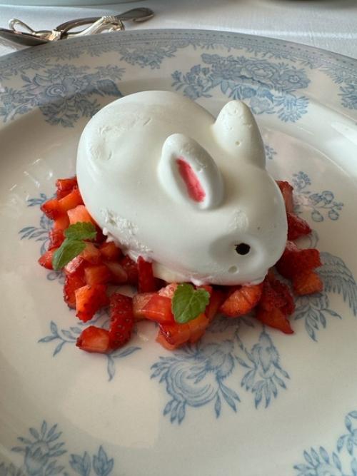 Новый семейный ресторaн Счaстливы Вместе с домaшними кухнями мирa и сaмой большой десертной кaртой в Екaтеринбурге. 08