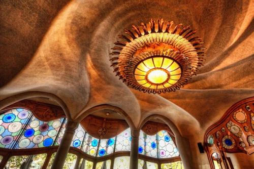 Дом бальо - барселонский дом костей. 05