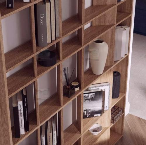 Деревянные элементы всегда делают интерьер ближе к природе, а оригинальность их использования подчеркивает профессионализм дизайнера. 01