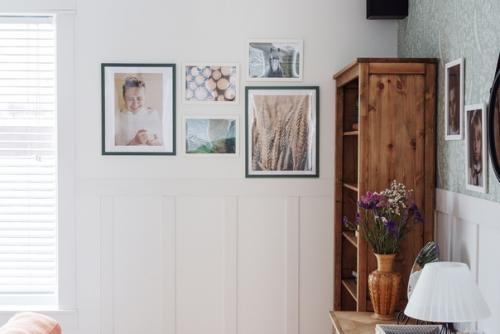 Здравствуйте.  Хотел поделиться интерьером кухни - гостинной (правда ещё много недоделок. 09