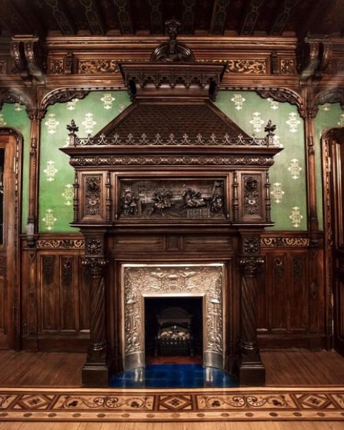 Ореховая гостиная - бывшая столовая Елисеевых. 06