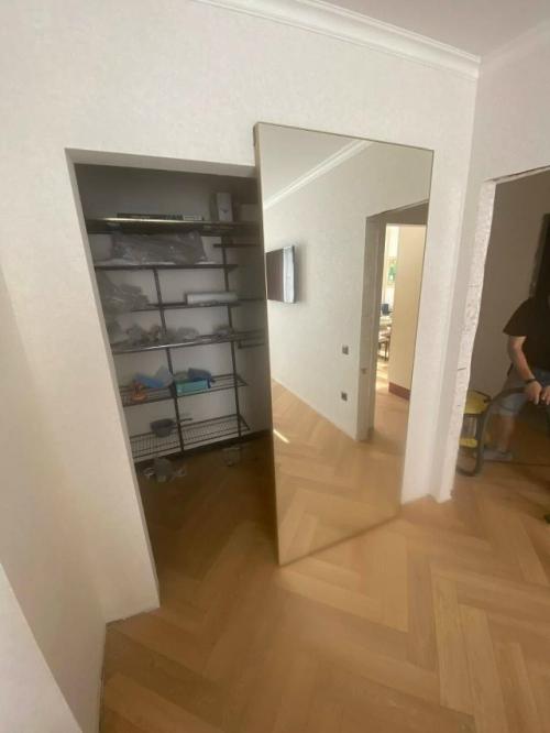 Открытые планировки остаются популярными, но комфорт требует зонирования без тяжелых стен и сложного ремонта. 03 Открытые планировки остаются популярными, но комфорт требует зонирования без тяжелых стен и сложного ремонта. 03