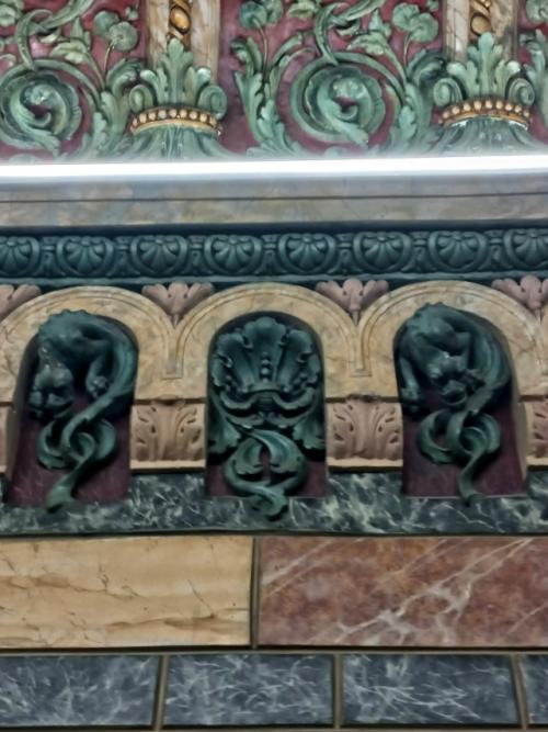 Меня пустили пофотографировать на первом этаже дома елисеевых. 06