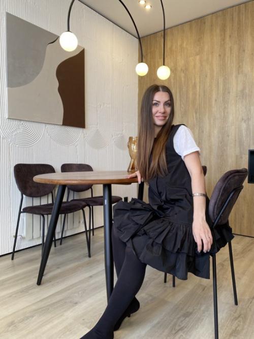 На первой фото визуализация на втором Надя в реализованном интерьере. 07