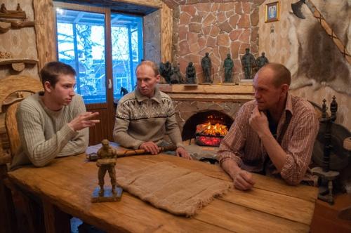 Тамбовчанин свою квартиру в дом викинга превратил. 01