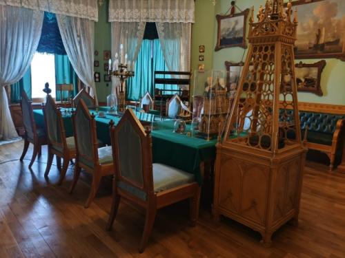 Продолжение прогулки в парке Александрия. 07