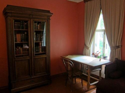 Я тебя в МУЗЕЙ поведу. 02