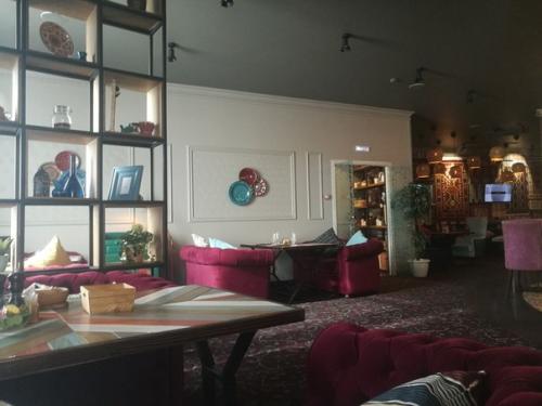 А я со свежими новостями из обновленной Эсмеральды, теперь Ширин - чай. 02