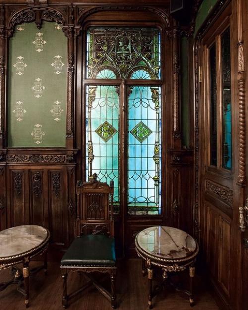 Ореховая гостиная - бывшая столовая Елисеевых. 04