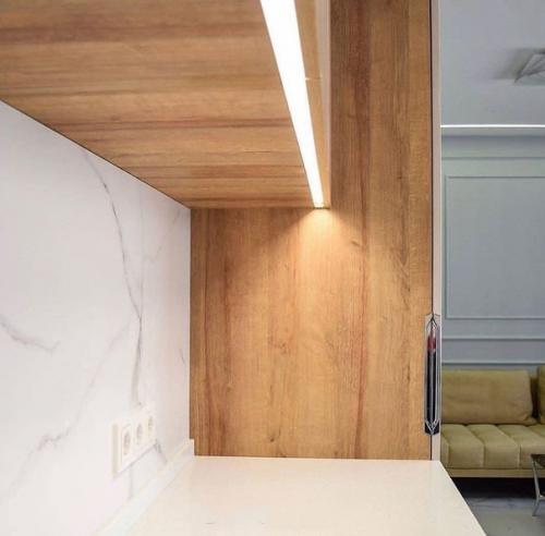 Минимализм не обязательно сделает вашу кухню строгой, аскетичной и безликой. 02