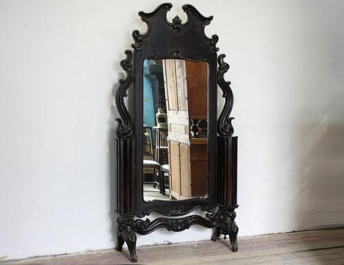 Первые зеркала - псише появились в конце Xviii века во Франции как составляющая дамского туалетного столика. 02