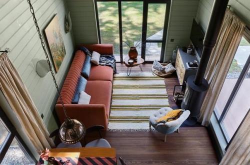 Яркий и уютный дом дизайнера в Перми. 01