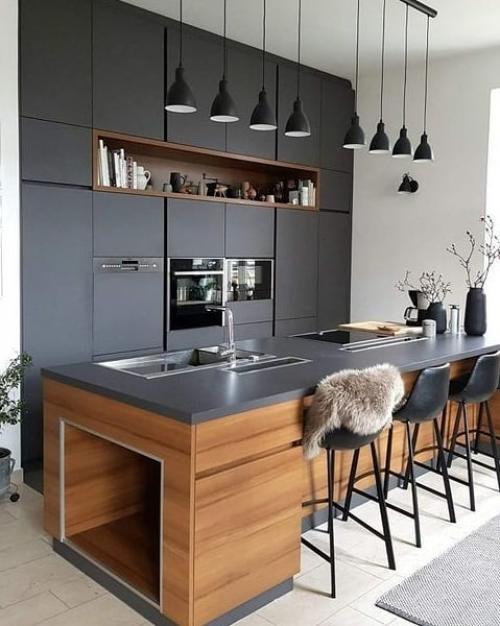 Стильная кухня с сочетанием черного цвета и дерева. 03