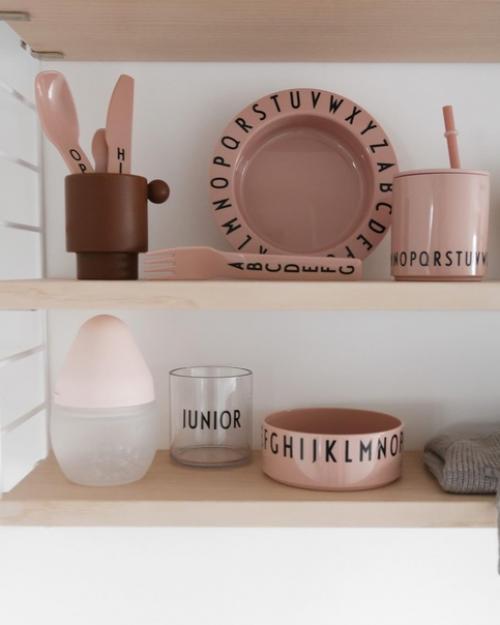 Любая деталь в минималистичном интерьере должна нести свою определенную функцию. 04