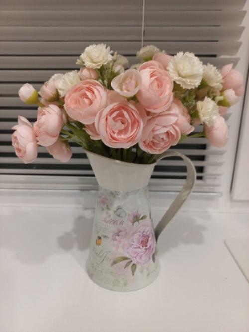 Своей душевностью и простотой Прованса стиль интерьера, который еще называют французским кантри, завоевал сердца хозяек по всему миру. 07