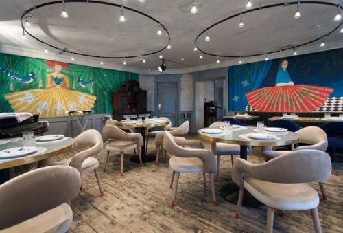 10 красочных заведений города, где можно зарядиться позитивом. 04