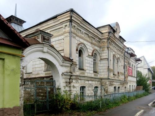 Самое впечатляющее здание в Приволжске сейчас - дом а. в. дородного. 02