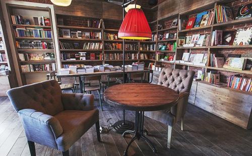 Интересные кафе и рестораны с качелями, гамаками. 02