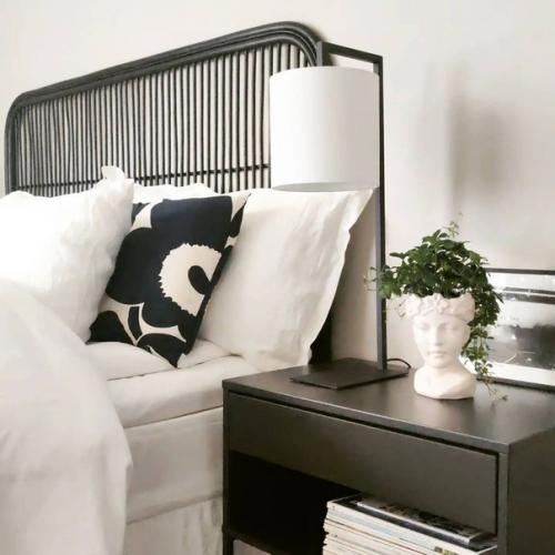 Монохромный дизайн этого финского дома с яркими и нежными акцентами обуславливает не только его стиль, но и удобство проживания. 07