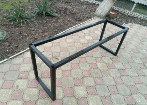 Для дочки стол в ее ноую квартиру сделал. 01