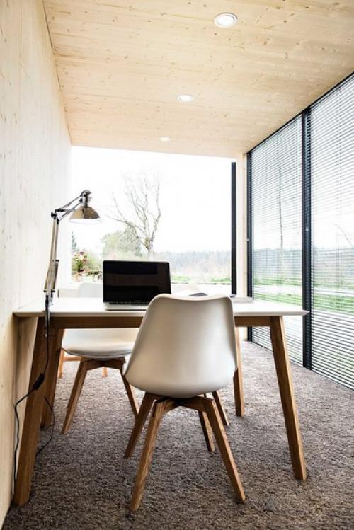 Компактный и практичный дом в чёрном контейнере поразительно. 02