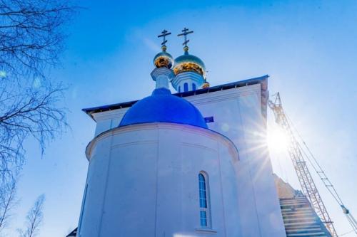 Встретился с разработчиком дизайн - проекта интерьера строящегося храма владимирской иконы божией матери. 09