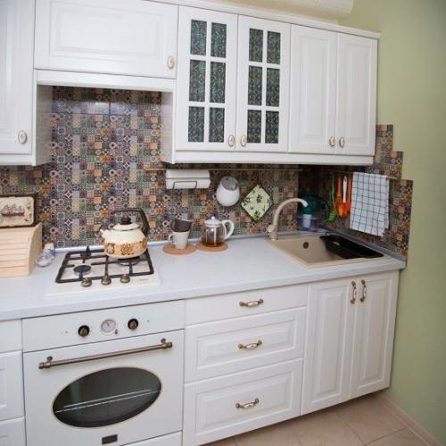 Наша маленькая, но очень миленькая кухня. 01