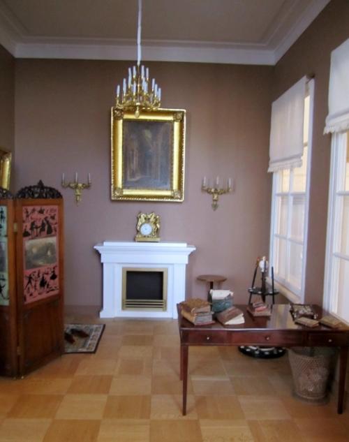 Пушкин и кукольный домик. 05