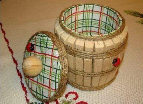 Бочонок из прищепок. 09