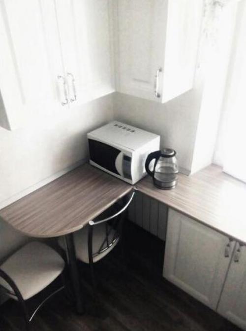 Крохотная кухня. В которой есть всё, что нужно. 01